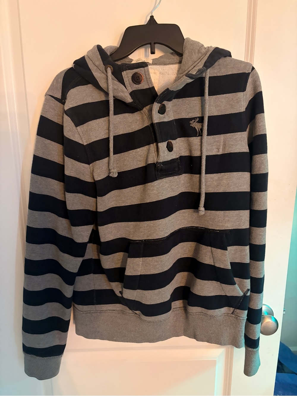 Women’s Abercrombie & Fitch Henley muscle hoodie- Gray & Navy